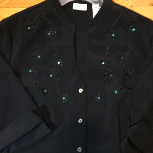 Covington blouse XL (18) - Picture 2 of 3